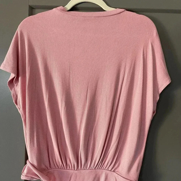 Time And Tru Stretch Round Neck Short Sleeve  Drop Shoulder Bodysuit Medium NWT - Picture 6 of 7